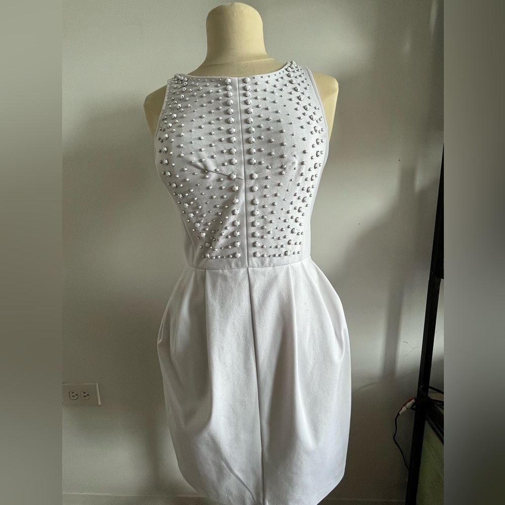 Club Monaco White Dress Size 4